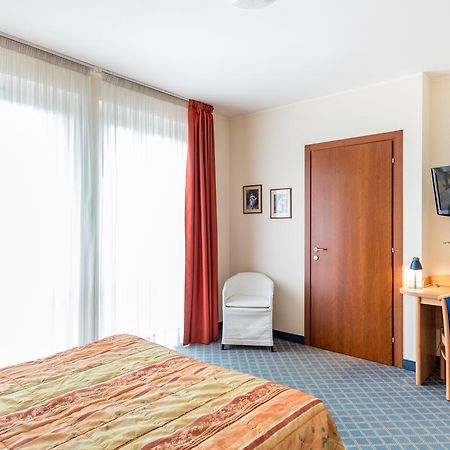 Hotel San Vito Бардолино Екстериор снимка