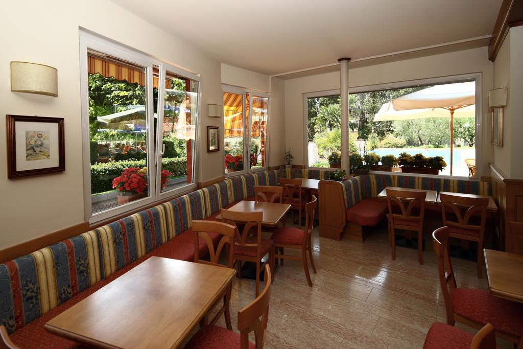 Hotel San Vito Бардолино Екстериор снимка