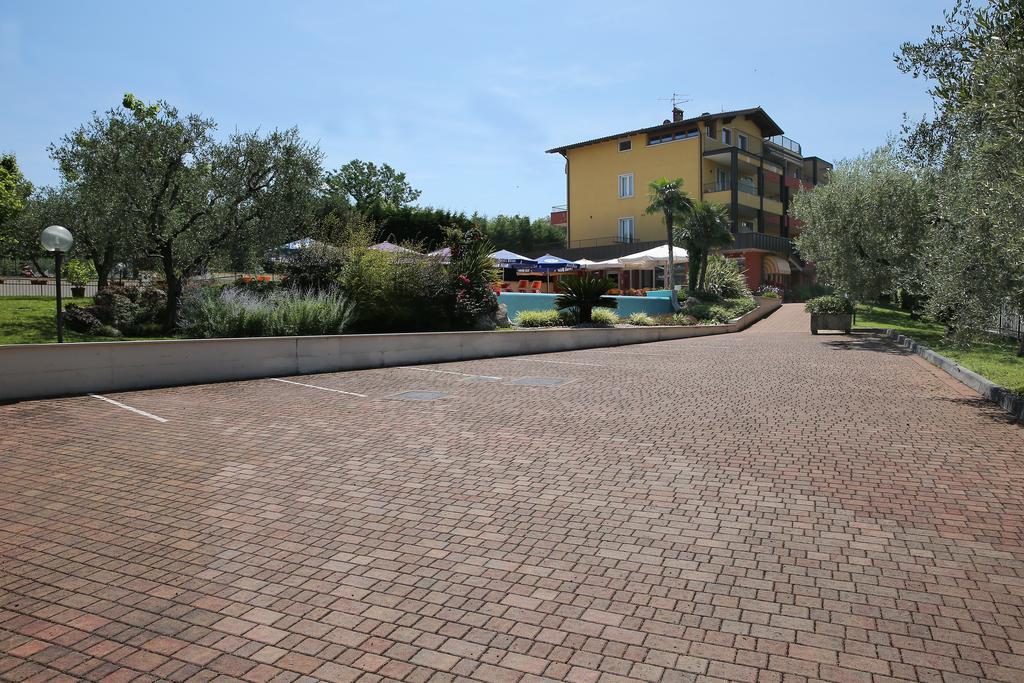Hotel San Vito Бардолино Екстериор снимка