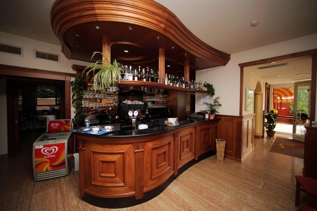 Hotel San Vito Бардолино Екстериор снимка