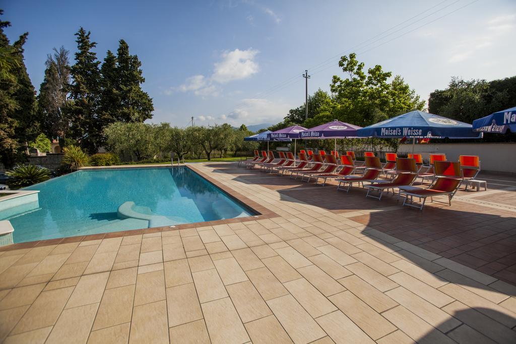 Hotel San Vito Бардолино Екстериор снимка