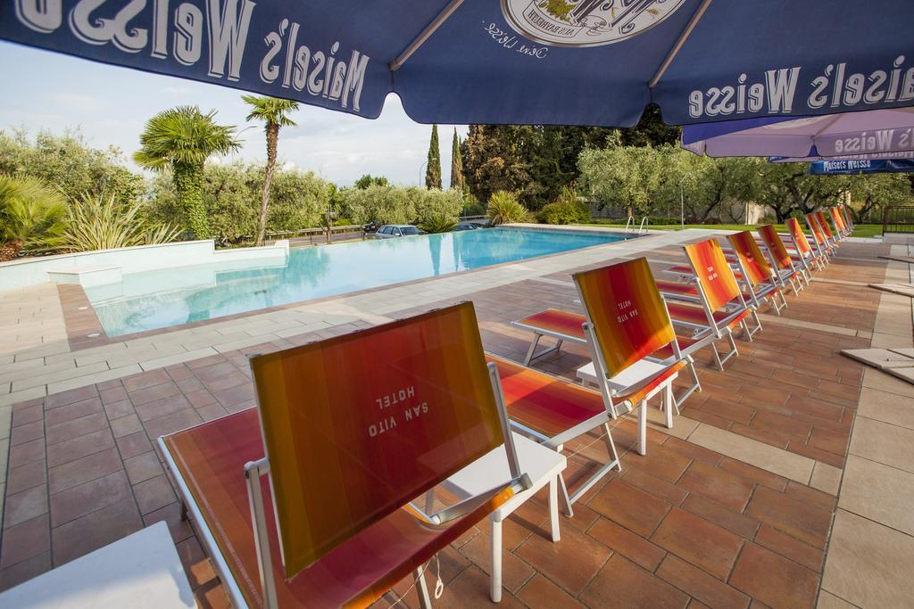 Hotel San Vito Бардолино Екстериор снимка