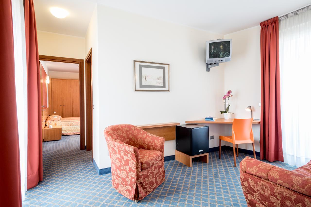 Hotel San Vito Бардолино Екстериор снимка