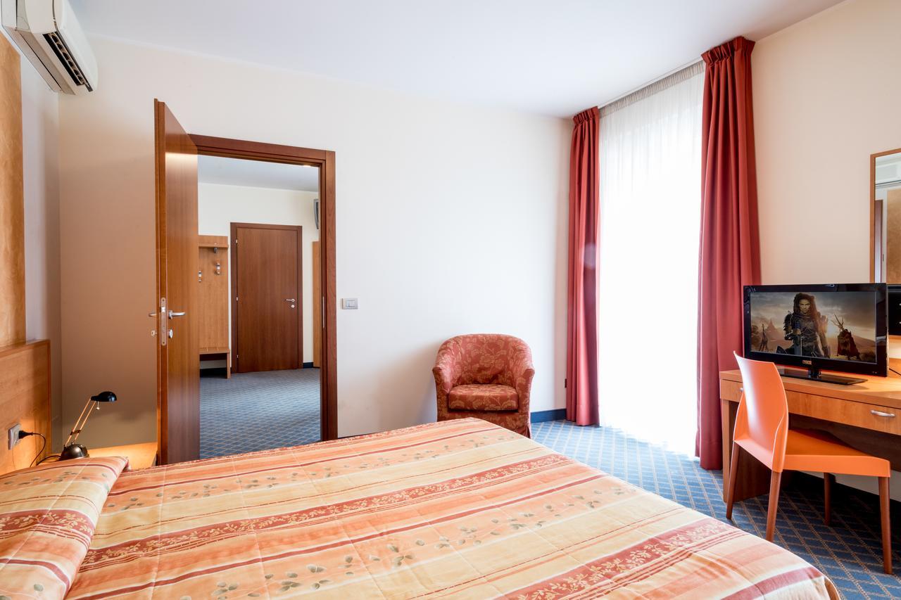 Hotel San Vito Бардолино Екстериор снимка